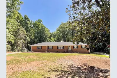 6728 Lakeside Drive, Charlotte, NC 28215 - Photo 1