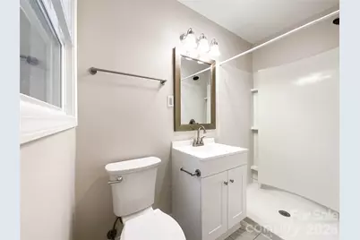6728 Lakeside Drive, Charlotte, NC 28215 - Photo 33