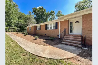 6728 Lakeside Drive, Charlotte, NC 28215 - Photo 5