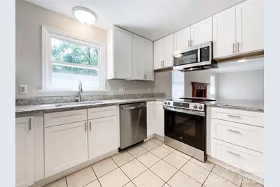 6728 Lakeside Drive, Charlotte, NC 28215 - Photo 19