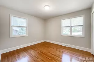 6728 Lakeside Dr, Charlotte, NC 28215 - Photo 37