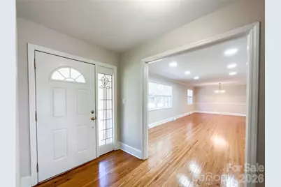 6728 Lakeside Drive, Charlotte, NC 28215 - Photo 7