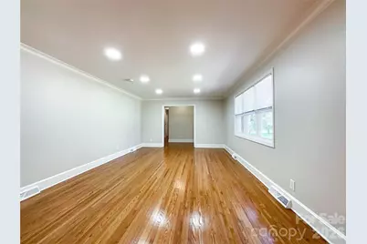 6728 Lakeside Drive, Charlotte, NC 28215 - Photo 11