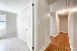 6728 Lakeside Dr, Charlotte, NC 28215 - Photo 25