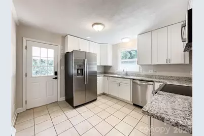 6728 Lakeside Drive, Charlotte, NC 28215 - Photo 17