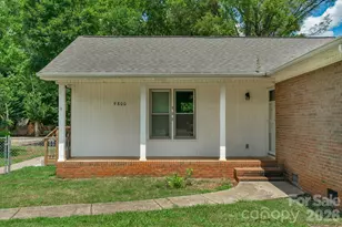 9800 Ordway Ct, Charlotte, NC 28270 - Photo 3