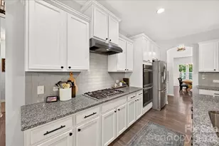 1217 Crofton Dr, Waxhaw, NC 28173 - Photo 17