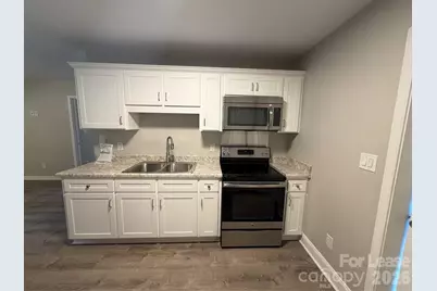 2621 E Greenbriar Road, Statesville, NC 28625 - Photo 3