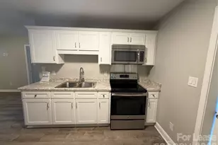2621 E Greenbriar Rd, Statesville, NC 28625 - Photo 3