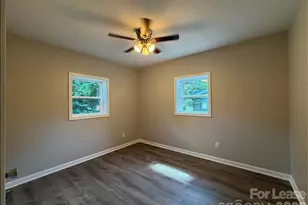 2621 E Greenbriar Rd, Statesville, NC 28625 - Photo 7