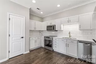 8710 Arrowhead Pl Ln, Cornelius, NC 28031 - Photo 11
