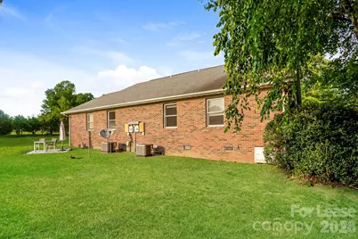 18805 Bluff Point Road #B, Cornelius, NC 28031 - Photo 15