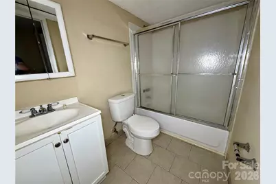 5805 Hunting Ridge Lane #J, Charlotte, NC 28212 - Photo 7