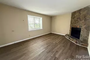 5805 Hunting Ridge Ln, Charlotte, NC 28212 - Photo 3