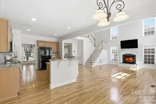 6055 Latta Springs Cir, Huntersville, NC 28078 - Photo 11