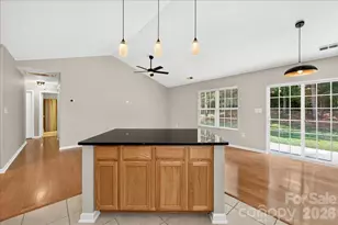 8732 Brookstead Meadow Ct, Charlotte, NC 28215 - Photo 19