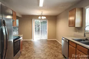 2038 Dunsmore Ln, Waxhaw, NC 28173 - Photo 3