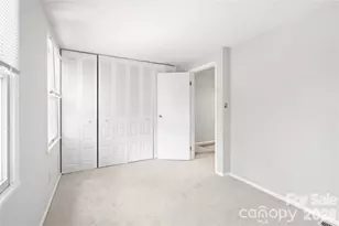 7301 Pebblestone Dr, Charlotte, NC 28212 - Photo 19