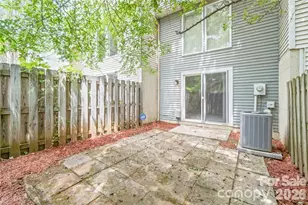 7301 Pebblestone Dr, Charlotte, NC 28212 - Photo 33