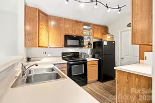 17257 Doe Valley Ct, Cornelius, NC 28031 - Photo 11