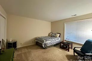 200 Foxlair Ct, Matthews, NC 28105 - Photo 23