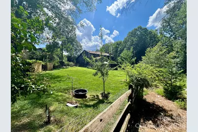 200 Foxlair Court, Matthews, NC 28105 - Photo 17