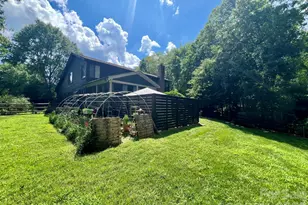 200 Foxlair Ct, Matthews, NC 28105 - Photo 21