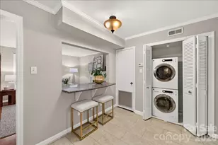 1700 Roxborough Rd, Charlotte, NC 28211 - Photo 15