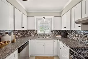 1700 Roxborough Rd, Charlotte, NC 28211 - Photo 17