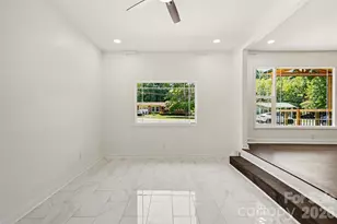 4219 Tipperary Pl, Charlotte, NC 28215 - Photo 15