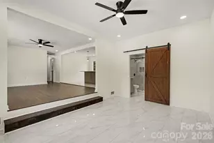 4219 Tipperary Pl, Charlotte, NC 28215 - Photo 17