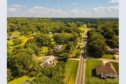 3808 Falling Creek Road NE, Hickory, NC 28601 - Photo 9