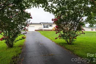 135 Howell Rd, Mocksville, NC 27028 - Photo 3