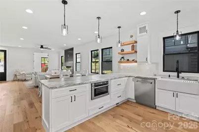 93 Martha Avenue #10, Hendersonville, NC 28792 - Photo 7