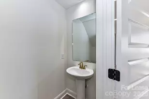 121 W F St, Kannapolis, NC 28081 - Photo 23