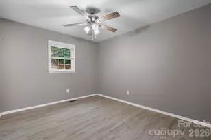 1172 Sunset Ct, Conover, NC 28613 - Photo 13