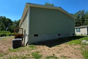 290 Poppy Acres Ln, Flat Rock, NC 28726 - Photo 17