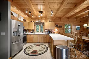 394 Hickory Dr, Waynesville, NC 28786 - Photo 19
