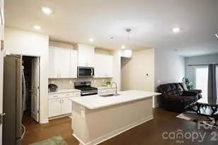 486 Olympia Wy, York, SC 29745 - Photo 5