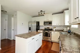 11819 Paver Ln, Midland, NC 28107 - Photo 5