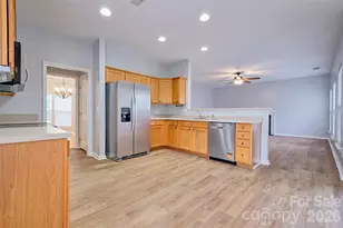 4960 Summerside Dr, Lake Wylie, SC 29710 - Photo 9
