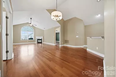 808 Wynnshire Drive #B, Hickory, NC 28601 - Photo 11