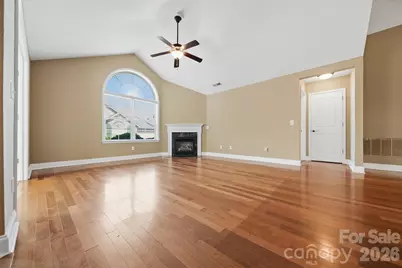 808 Wynnshire Drive #B, Hickory, NC 28601 - Photo 3