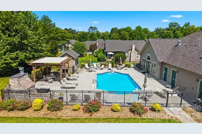 808 Wynnshire Drive #B, Hickory, NC 28601 - Photo 33