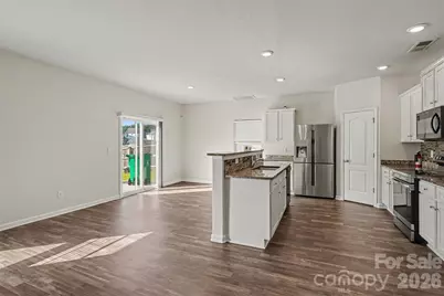 8411 Highgate Drive, Charlotte, NC 28215 - Photo 7