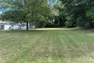 119 W Bradley St, Gastonia, NC 28052 - Photo 1
