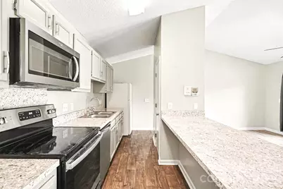 6165 Meadow Rose Lane, Charlotte, NC 28215 - Photo 13
