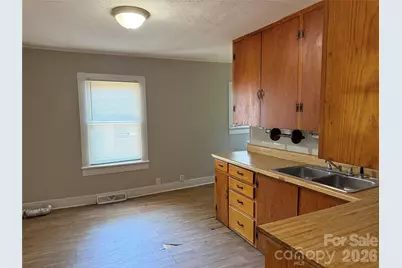 514 S Avon Street, Gastonia, NC 28054 - Photo 7
