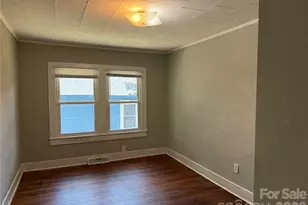 514 S Avon St, Gastonia, NC 28054 - Photo 3