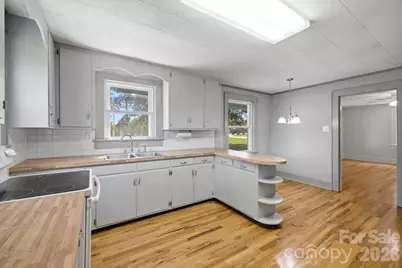 825 21st Street Drive SE, Hickory, NC 28602 - Photo 13